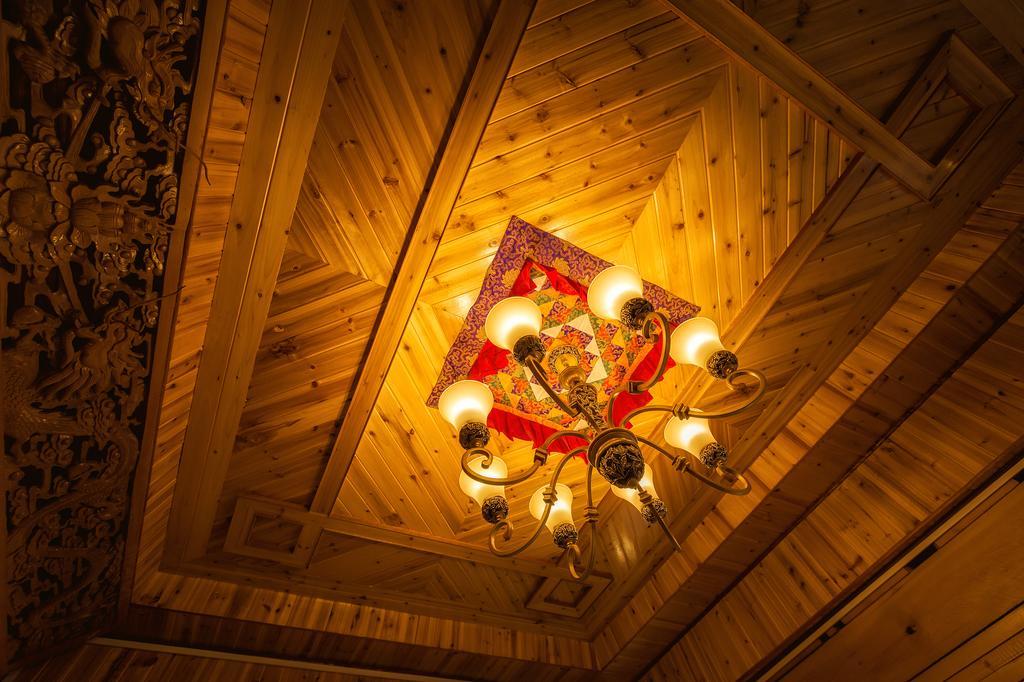 Апартаменти Huksum House Дечен Екстер'єр фото