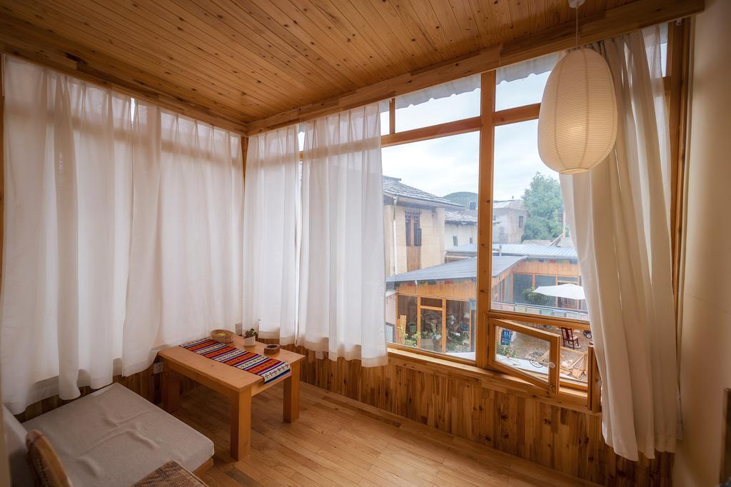 Апартаменти Huksum House Дечен Екстер'єр фото